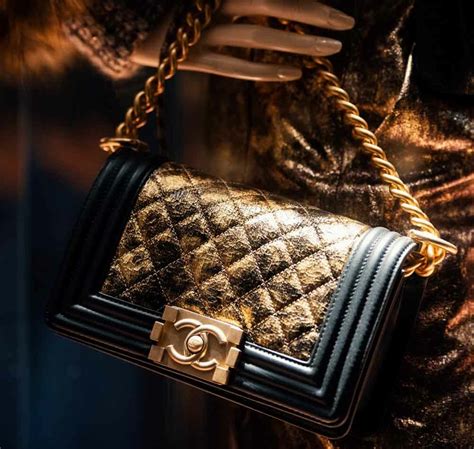 is chanel expensive|why is chanel so popular.